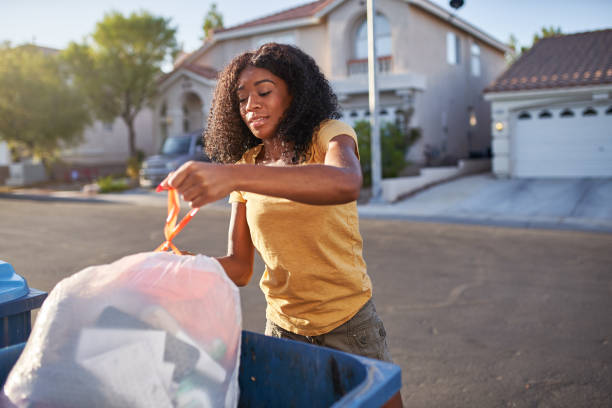 Best Construction Debris Removal  in Osgood, IN